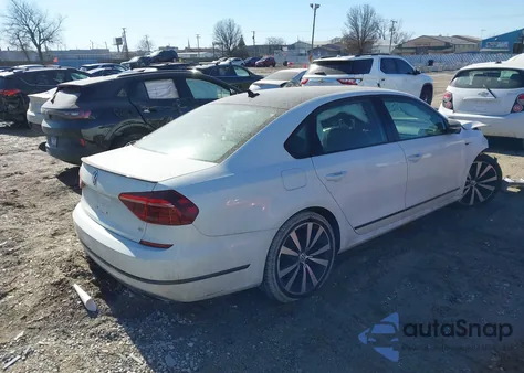 2018 Volkswagen Passat 3.6L V6 Gt from USA, damaged, VIN 1VWJM7A34JC039455